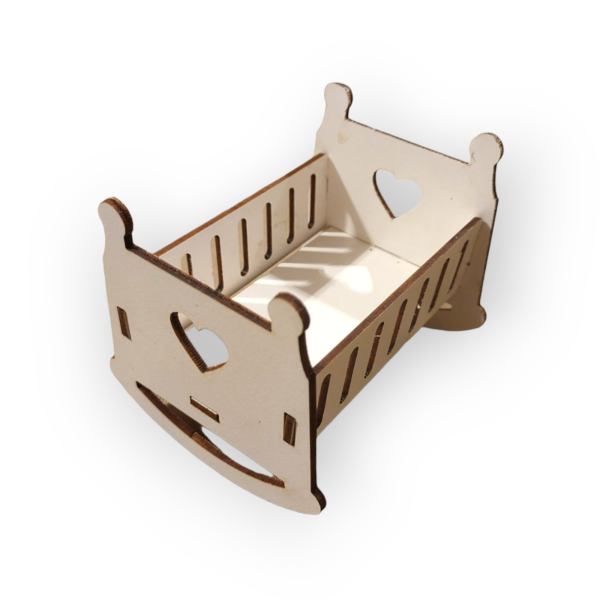 3D wooden topper  Baby cot  For Sale