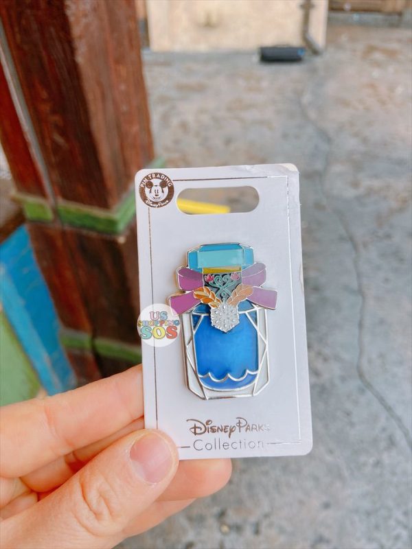 SHDL - Perfume Bottle Pin x Frozen Anna For Sale