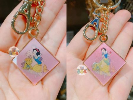 SHDL - Snow White & Dopey Keychain Sale