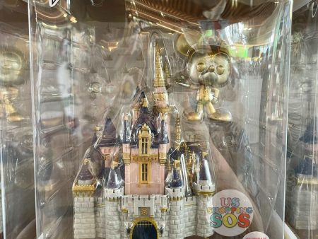 DLR - Funko POP! Town Figure - Cinderella Castle with Golden Mickey Mouse (#26) Online Hot Sale